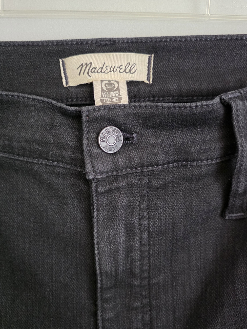 Madewell Mid Rise Kick Out Crop Flare Jeans 33 Black